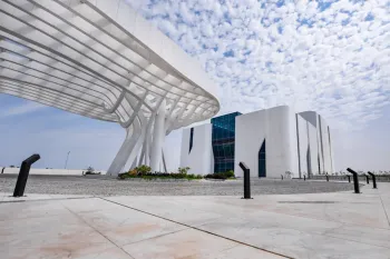 هتل آریا کیش - نمای بیرونی