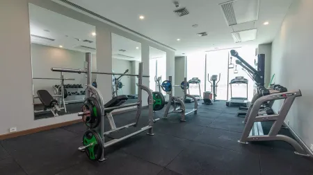 هتل آریا کیش - سالن ورزشی