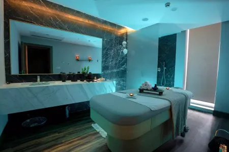 هتل آریا کیش - اتاق ماساژ