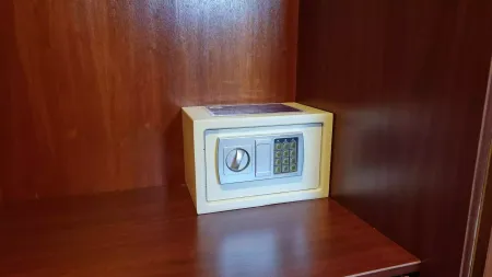 هتل پانوراما کیش - امکانات هتل (سیف باکس )