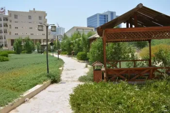 هتل گامبرون کیش - فضای باز