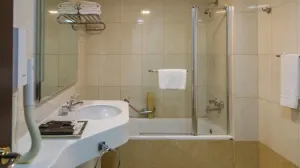 هتل مارینا پارک کیش - حمام