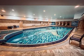 هتل ویدا کیش - استخر