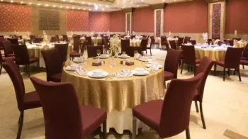 هتل باباطاهر همدان - سالن مجالس