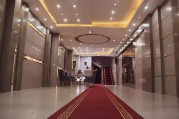 هتل تندیس همدان - لابی