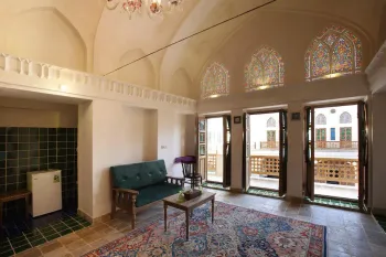 اقامتگاه سنتی خانه ادیب کاشان - نمای اتاق