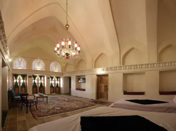 اقامتگاه سنتی خانه ادیب کاشان -  نمای اتاق