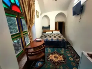 اقامتگاه سنتی خادمی کاشان - اتاق  2نفره (1 تخته 2 نفره)