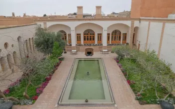 اقامتگاه سنتی منوچهری کاشان - فضای باز