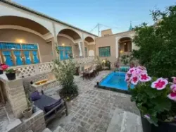 اقامتگاه بومگردی سرای آقا محمد کاشان - نمای بیرونی