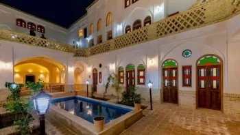 اقامتگاه سنتی شاه نشین کاشان - فضای باز