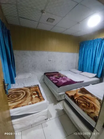 مهمانسرا گلها شیراز - نمای اتاق