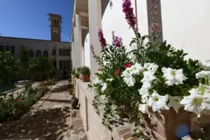 اقامتگاه سنتی عمارت محمودیه کاشان - فضای باز