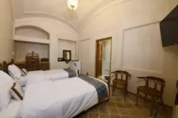 اقامتگاه سنتی عمارت محمودیه کاشان - نمای اتاق