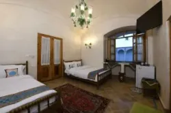 اقامتگاه سنتی عمارت محمودیه کاشان - نمای اتاق