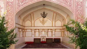 اقامتگاه سنتی مهینستان راهب کاشان - فضای باز
