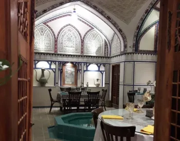 اقامتگاه سنتی مهینستان راهب کاشان - رستوران