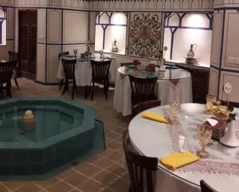 اقامتگاه سنتی مهینستان راهب کاشان - رستوران