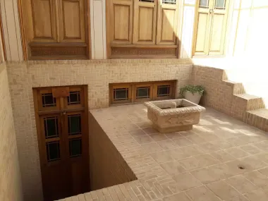 اقامتگاه سنتی مهینستان راهب کاشان 