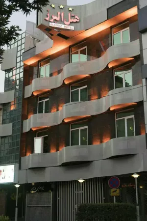 هتل البرز قزوین - نمای بیرونی