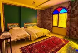 هتل بیگلر قزوین - اتاق 3 تخته (1 تخت 1 نفره و 1 تخته 2 نفره)