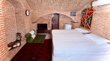 اقامتگاه سنتی عمارت بهروزی قزوین - اتاق 2 تخته (1 تخته 2 نفره)