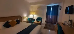 هتل هرمز بندر عباس - اتاق 2 تخته (1 تخته 2 نفره)
