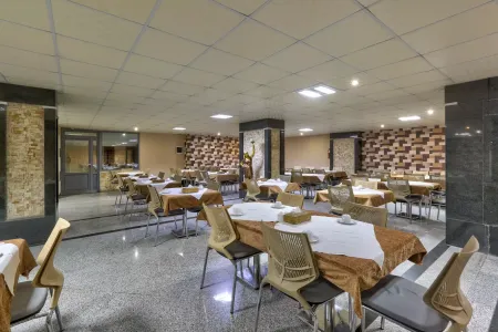 هتل آپارتمان ناز 2 بندر عباس - رستوران