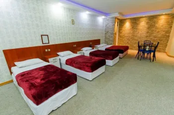 هتل ایران اهواز - اتاق 4 تخته ( 4 تخته 1 نفره )