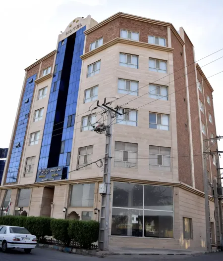 هتل آپارتمان ایرانیکا اهواز - نمای بیرونی