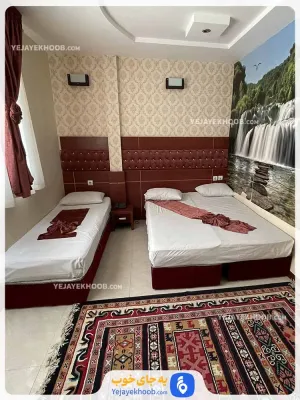 هتل ارگ مشهد - اتاق 3 تخته (1 تخت 2 نفره و 1 تخت 1 نفره)