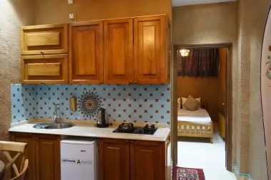 اقامتگاه سنتی آب میرزا مشهد - امکانات اتاق