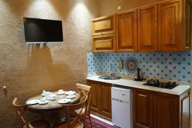 اقامتگاه سنتی آب میرزا مشهد - امکانات اتاق
