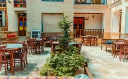 هتل بوتیک آناهید شیراز - نمای محوطه