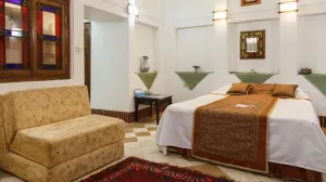 هتل تاریخی لب خندق یزد - اتاق 2 تخته (1 تخت 2 نفره)