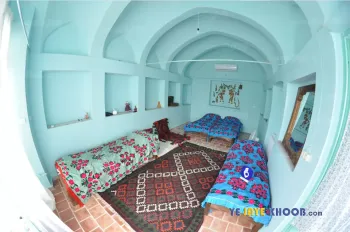 اتاق اقامتگاه بومگردی موزه عروسک اسباب بازی کاشان