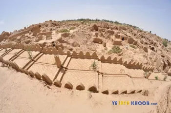 اقامتگاه-بوم-گردی-نخل-نرگس-طبس-1