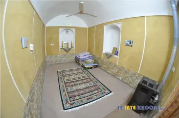 اتاق اقامتگاه بوم گردی نگارین خور بیابانک