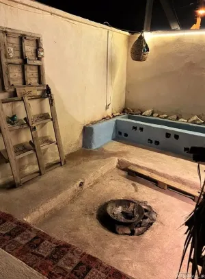 اقامتگاه بومگردی جمول هرمز - نمای محوطه