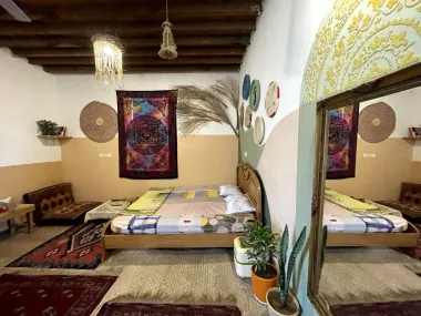 اقامتگاه بومگردی خانه خورشید هرمز - نمای اتاق