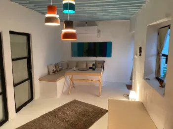 اقامتگاه بومگردی خونمون قشم - فضای اتاق