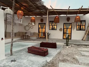 اقامتگاه بومگردی خونمون قشم - محوطه