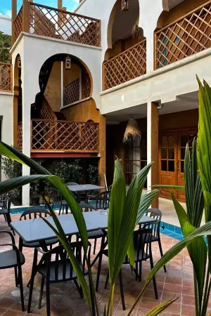 اقامتگاه بومگردی دال قشم 