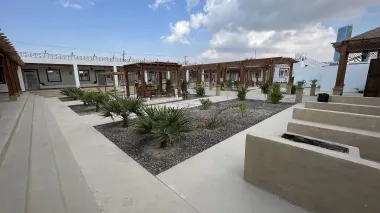 اقامتگاه بومگردی زرین قشم - نمای محوطه