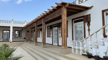 اقامتگاه بومگردی زرین قشم - نمای ورودی