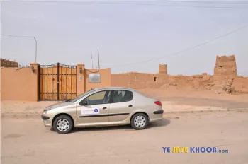 نمای بیرونی اقامتگاه بومگردی ستاره کویر حلوان طبس