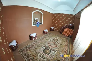 اتاق اقامتگاه بومگردی ستاره کویر حلوان طبس
