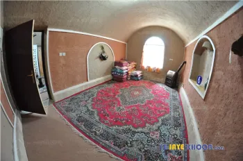 اتاق اقامتگاه بومگردی عمو نوروز طبس