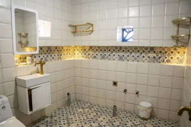 اقامتگاه بومگردی مانگرو قشم - سرویس بهداشتی