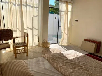 اقامتگاه بومگردی مری قشم - نمای اتاق 